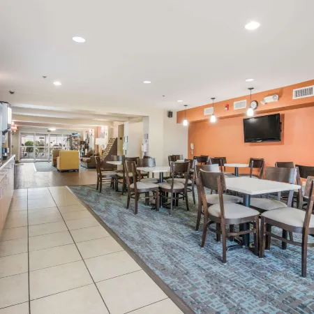 Sleep Inn & Suites