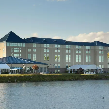 41 Lakefront Hotel, Trademark Collection by Wyndham