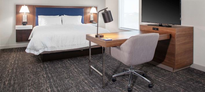 Hampton Inn & Suites Chicago Burr Ridge Hotels in DuPage County