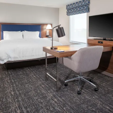 Hampton Inn & Suites Chicago Burr Ridge