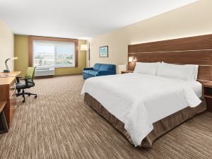 Holiday Inn Express & Suites Suisun City