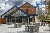 The Lodge Hotels in Thatcham