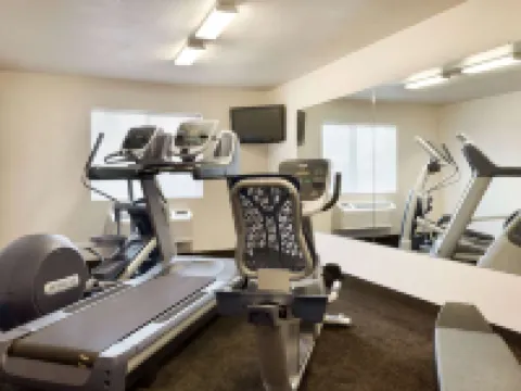 Travelodge by Wyndham Jefferson City Hotels in Cole County