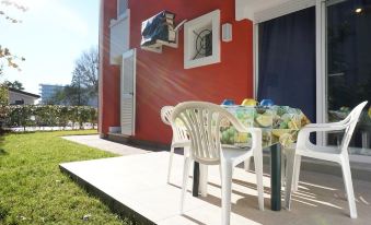 Relax by the Garden - Flat for up to 6 Guests