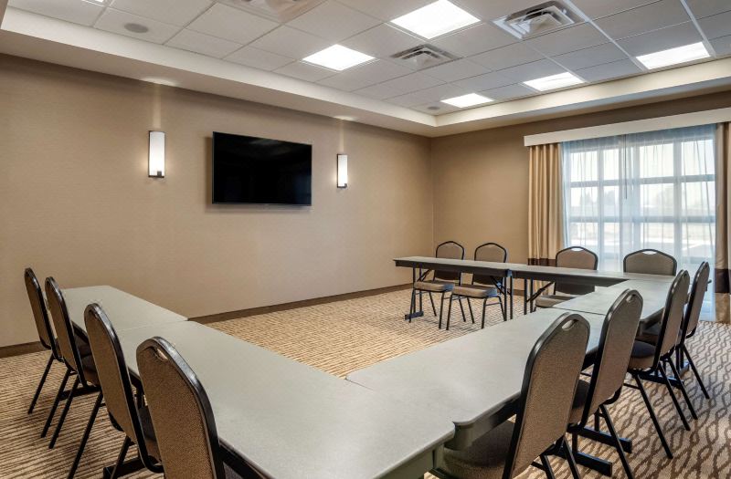 Comfort Inn & Suites photo 4