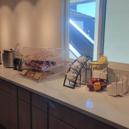 SureStay Hotel by Best Western Chula Vista San Diego Bay
