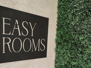 The Easy Rooms Terrace