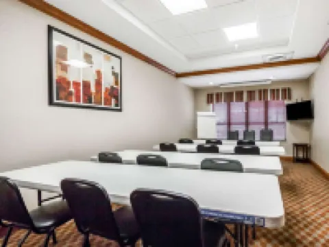 コンフォート イン & スイーツ サイクストン I-55 マイナーのホテル