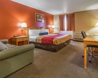 Econo Lodge Hotels in Shenango Township