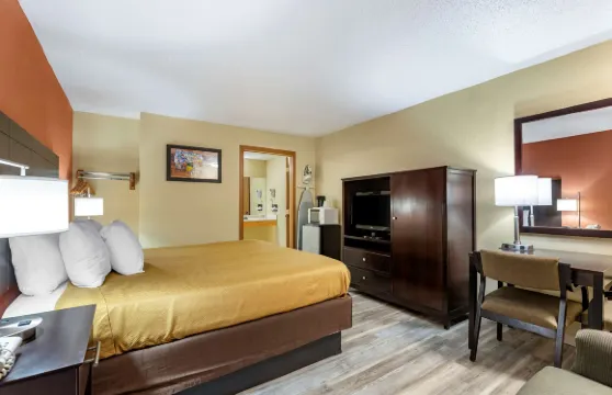 厄本代爾-得梅因西北伊克諾旅館