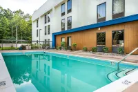 Hampton Inn Waldorf Hotels in Waldorf