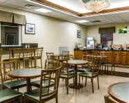 Quality Inn Airport - Cruise Port