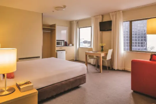 ทราเวลลอดจ์ โฮเต็ล เวลลิงตัน