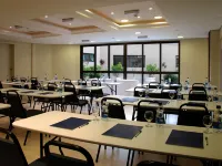 Master Curitiba Hotel - 1,6 km do Estádio Couto Pereira - Show Hotels near Mueller Mall