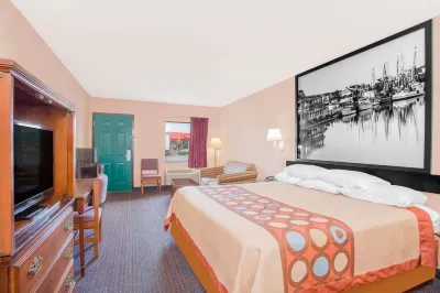 Super 8 by Wyndham Columbia Hotels in Columbia