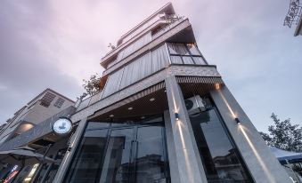 Tianjing Sky Garden Private Tang Hot Spring Homestay