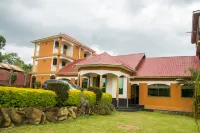 Rays Hotel Hotel dekat Tusu Shoppers Mbarara