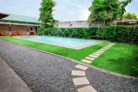 By the Sea Resort Hotel - Rooftop Pools