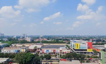 Nice and Modern Studio at Transpark Bintaro Apartment