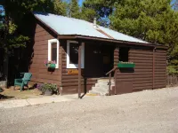 Yellowstone Wildlife Cabins