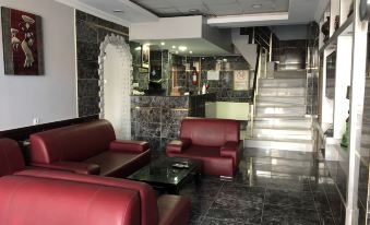 Star Apart Hotel - Housity
