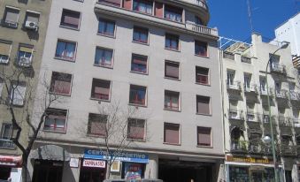 Retiro-Ibiza Alquiler Temporal-Hospitales - Housity