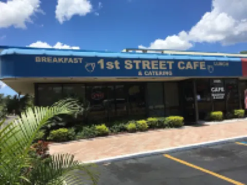 Days Inn by Wyndham Bradenton - Near the Gulf