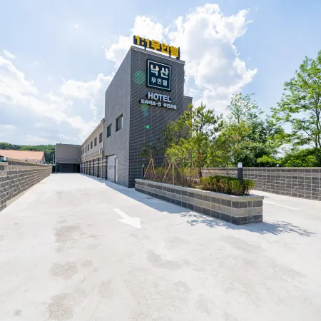 Yangyang Naksan Muintel & Pension