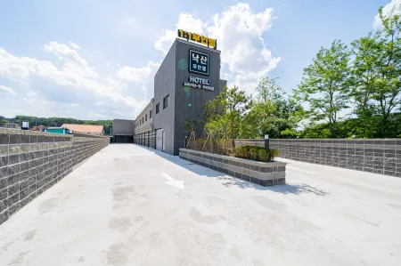 Yangyang Naksan Muintel & Pension