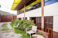 Departamentos Santa Ana Barrio Tradicional โรงแรมใน