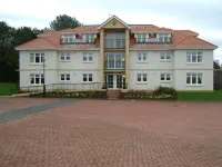 Turnberry Apartments Hotels near Sacred Hearts Of Jesus & Mary R C Church