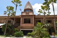 B Square Hotel Hotels near Nai Phlao Beach
