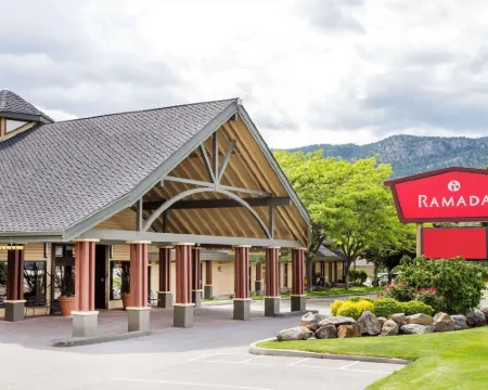 Balcomo, a Ramada by Wyndham ペンティクトンのホテル