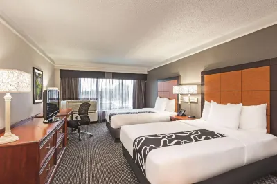 La Quinta Inn & Suites by Wyndham New Orleans Airport Hotels in Kenner