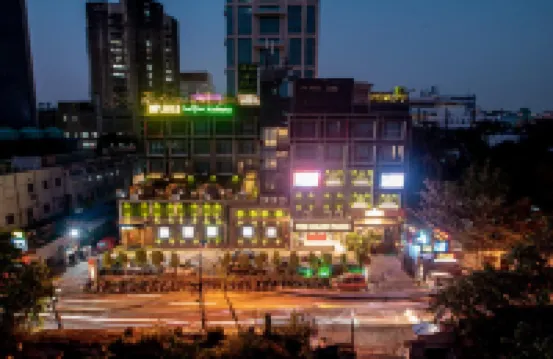 ゴールデン パーク アメリカ領事館周辺のホテル