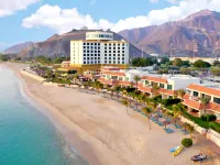 Oceanic Khorfakkan Resort & Spa Hotel a Khor Fakkan