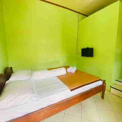 Hotel Gerung 1 Near Alun Alun Nganjuk Mitra RedDoorz Rooms