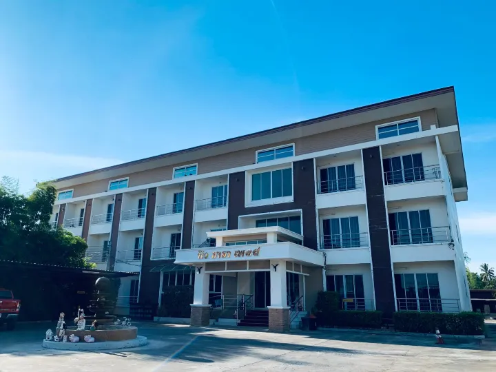 New Tara Place Lom Sak Hotel