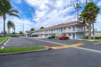 Motel 6 Costa Mesa, CA - Bãi đậu xe