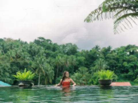 แซมคารา เรสเตอร์รองต์ แอนด์ การ์เด้น รีสอร์ท โรงแรมในลากูนา