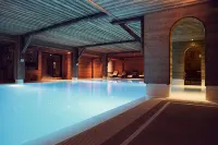 Chalet-Hôtel la Marmotte, la Tapiaz & Spa, the Originals Relais - Pools