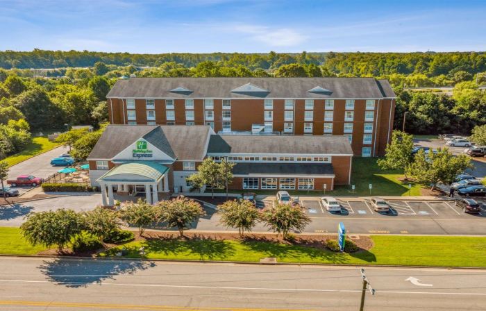 Holiday Inn Express WILLIAMSBURG NORTH by IHG