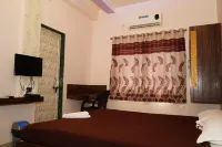 Yuvraj Lodge Hotels in Osmanabad