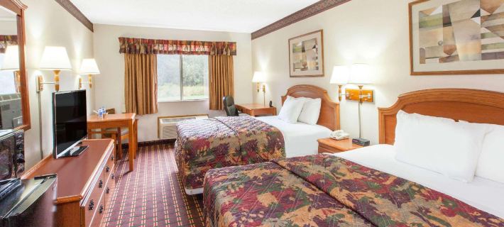Days Inn by Wyndham Sault Ste Marie MI Hotels in Chippewa County