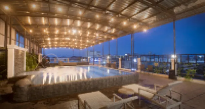 Grand Tryas Hotel Hotels in Kesambi