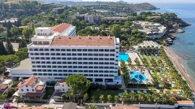 Hotel Grand Efe Hotels in Ozdere Cumhuriyet Mahallesi