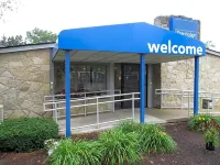 Travelodge by Wyndham Lansing - 2-Star