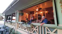 Stonewater Manor B&B - Bed and breakfasts