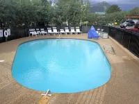 Alpine Trail Ridge Inn - Pool