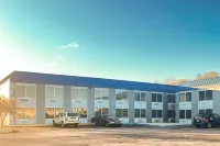 Days Inn & Suites by Wyndham Norton Shores/Muskegon